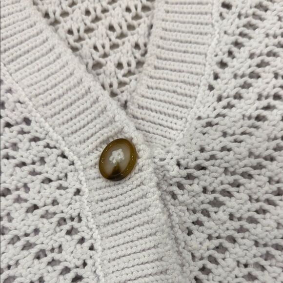 Design History White Button-Up Women's Cardigan - Picture 4 of 12